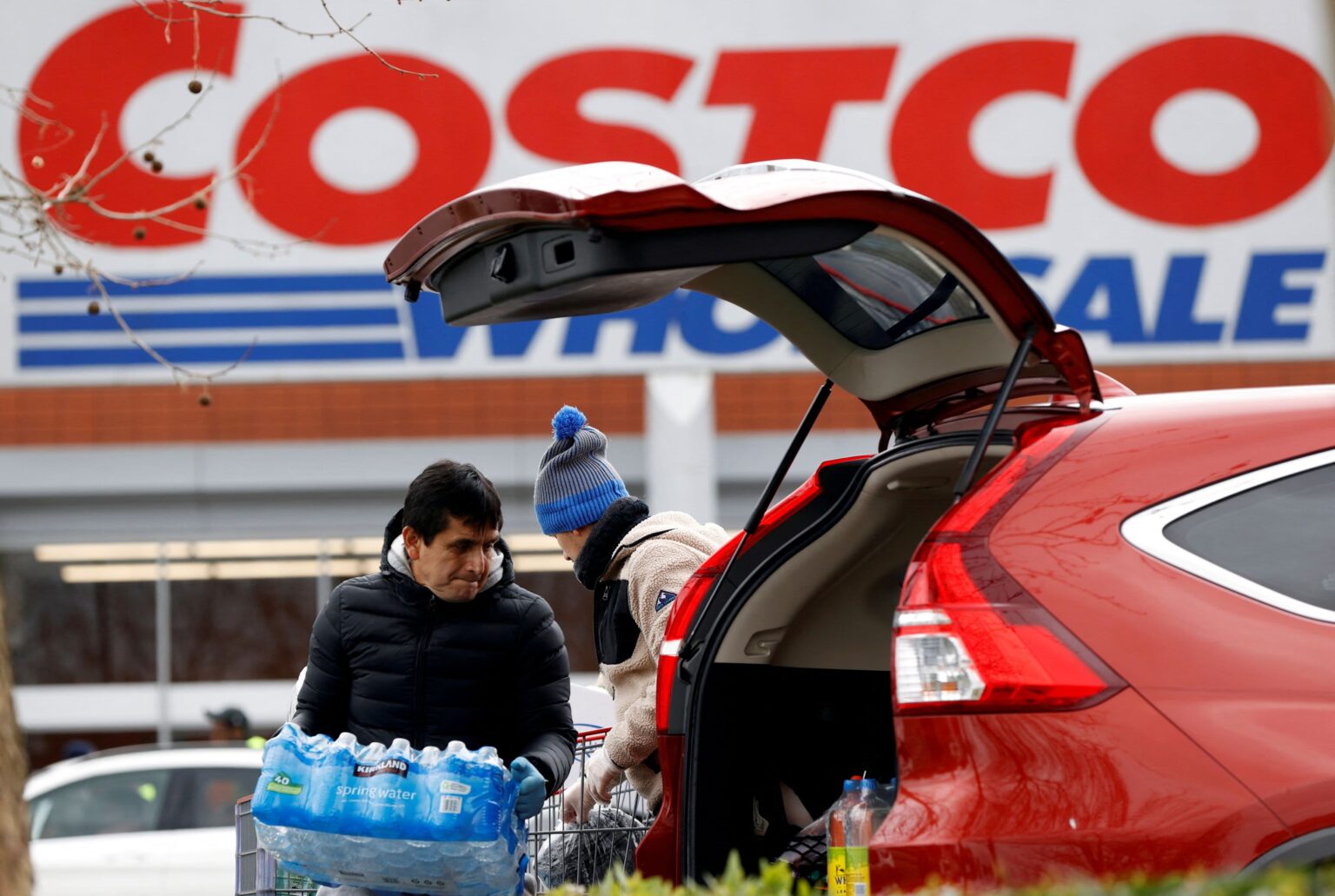 costco-ceo-s-one-word-answer-to-whether-he-would-raise-the-price-of-hot